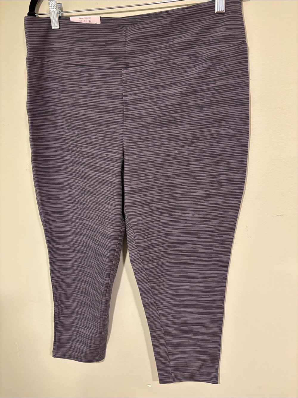 Terra & Sky NWT Plus Women's Gray Striped Leggings - 0X (14W)